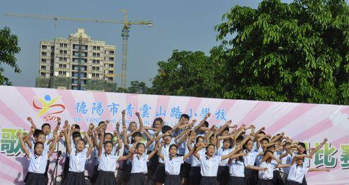 歌声与我同行（从幼年到成人，歌声是我人生中最美好的记忆）