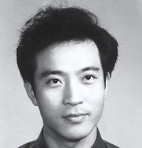 梦醒红尘：风起云涌的往事