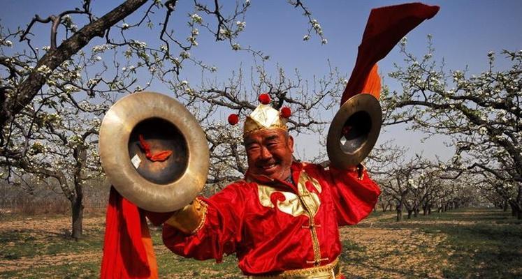 一个城市小伙子的美丽乡村之旅（一个城市小伙子的美丽乡村之旅）