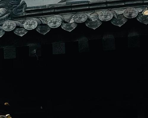 穿过黑暗，找到光明（意外之后，他成为了众人心中的英雄）