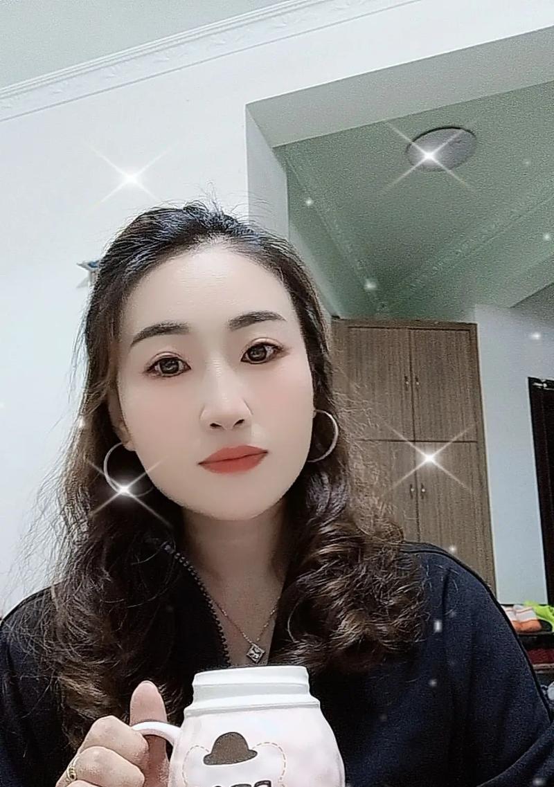 勇往直前，赢得未来（坚韧不拔的人生征途）