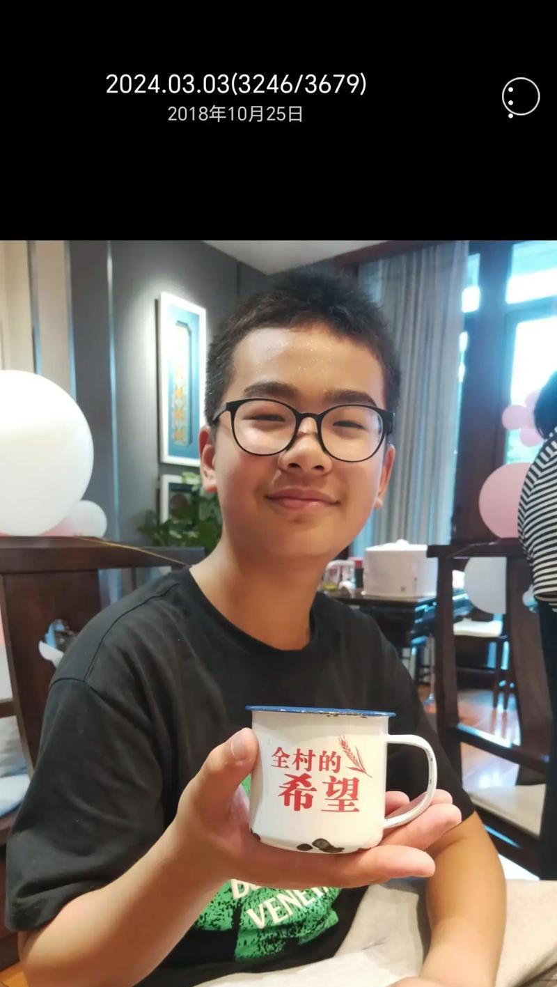 同窗之情不言而喻（感恩同学，不断成长）